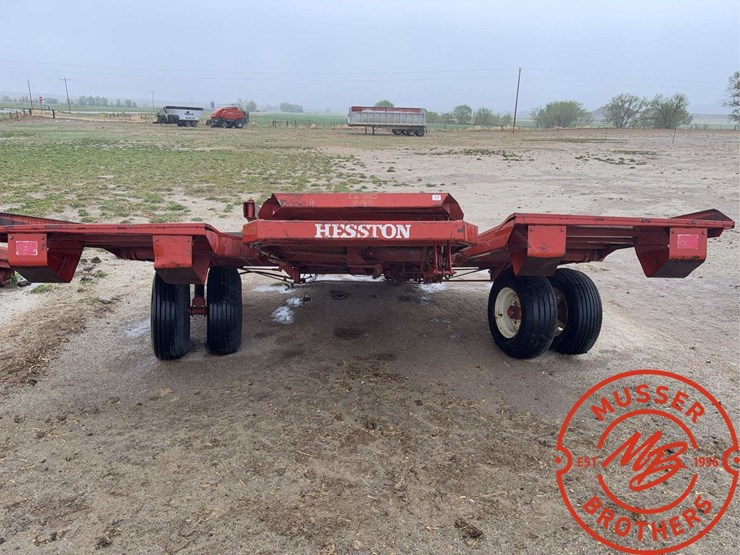 hesston-4820-image-4