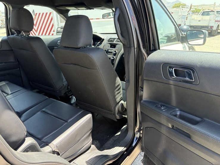 2019-ford-explorer-police-interceptor-image-10