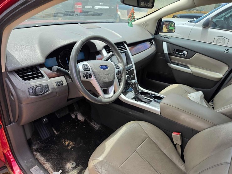 2012-ford-edge-image-6