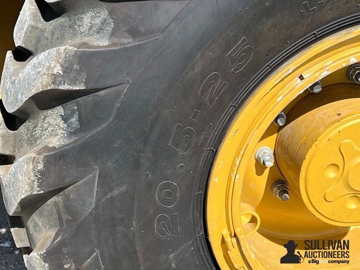 2022-caterpillar-920-image-10