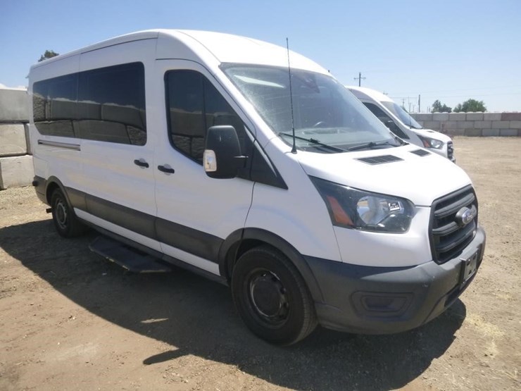 2020-ford-transit-image-3