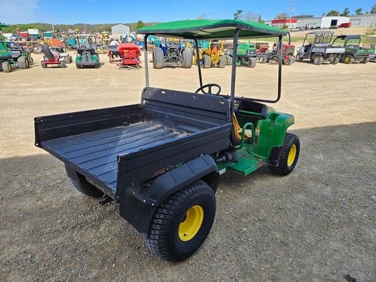john-deere-gator-image-5