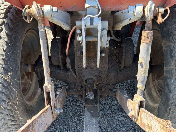 1983-massey-ferguson-1010-image-17