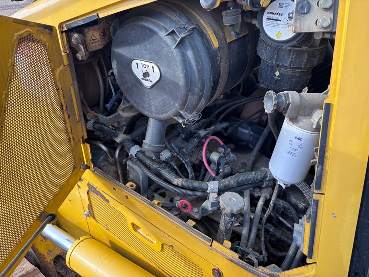 komatsu-d61px-image-11
