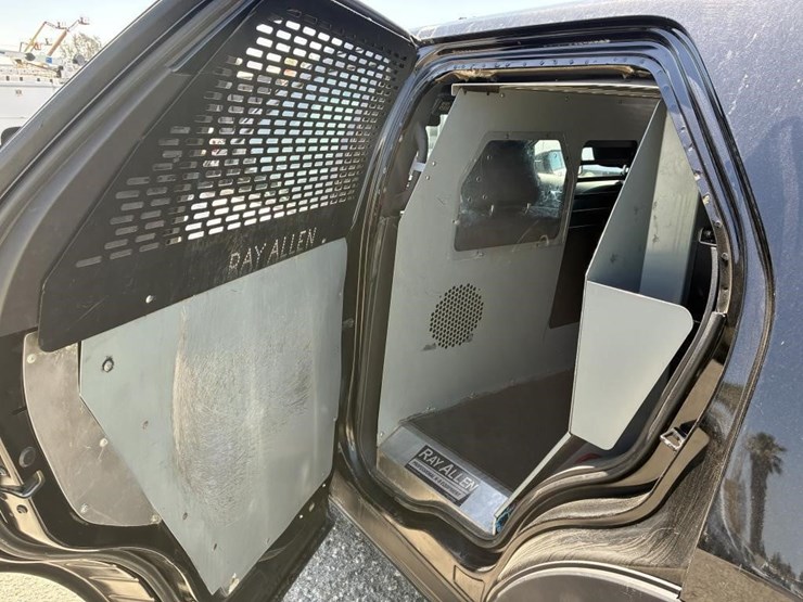 2014-ford-explorer-police-interceptor-image-12