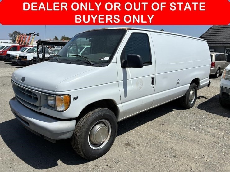 2002-ford-e350-sd-image-1
