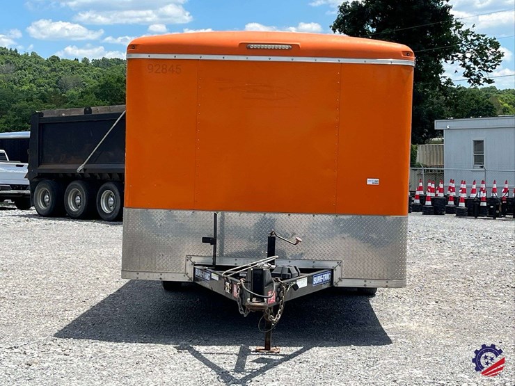 2016-sure-trac-t/a-enclosed-landscaping-tag-trailer-image-13