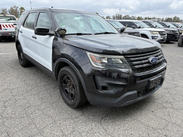 2019-ford-explorer-police-interceptor-image-2