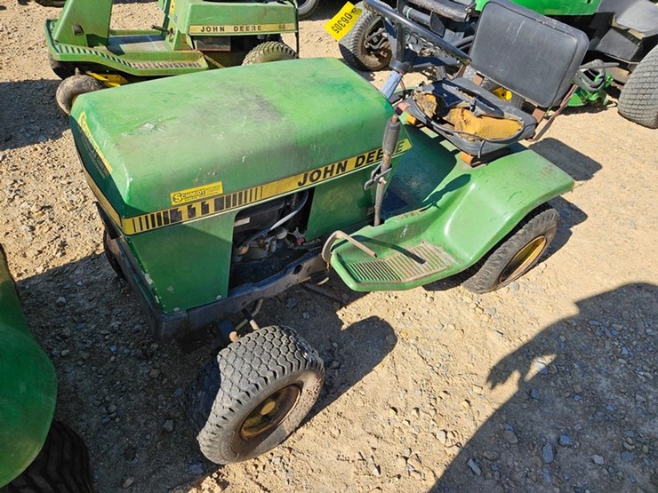 john-deere-111-image-1