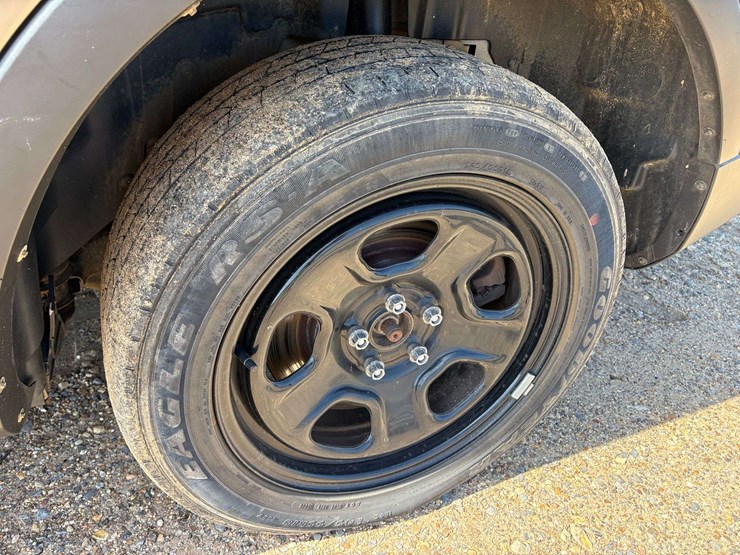 2016-ford-explorer-image-9