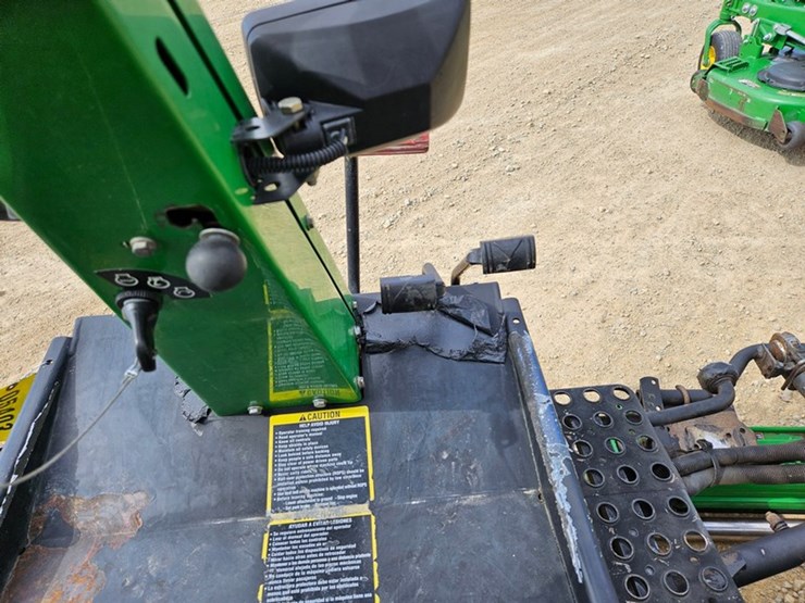 john-deere-3225b-image-22