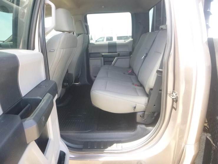2020-ford-f350-image-11