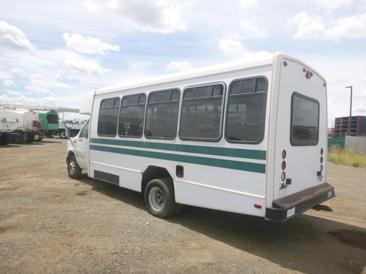 2002-ford-e450-image-4