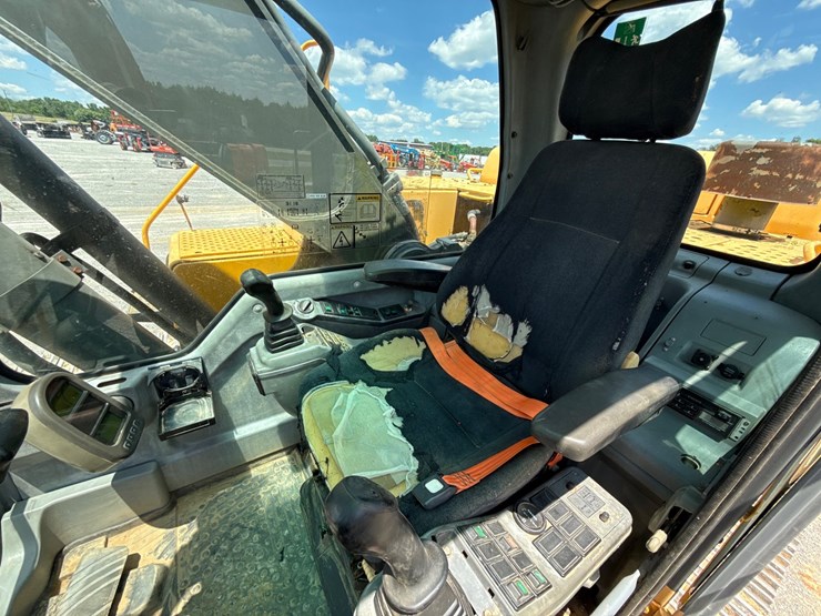 volvo-ec330b-lc-image-20