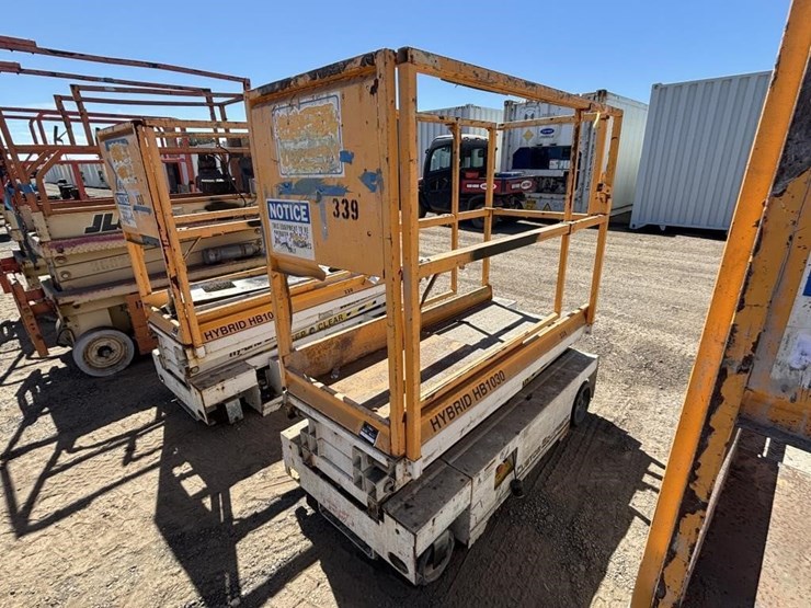 2005-custom-equipment-hb1030-image-1