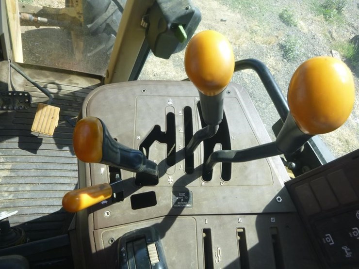 1999-john-deere-6410-image-12