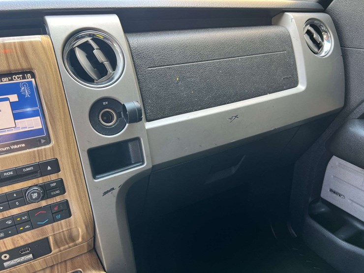 2011-ford-f150-lariat-image-39