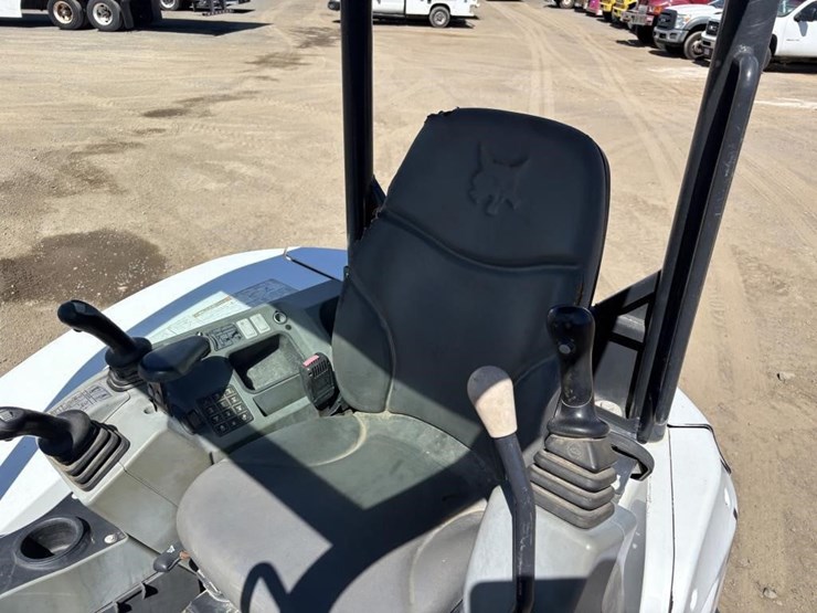 2017-bobcat-e50-image-27