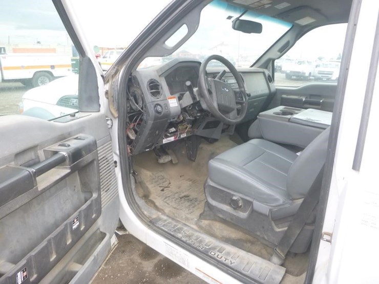 2016-ford-f550-image-10
