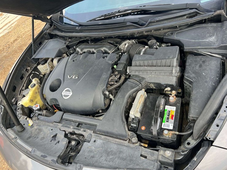 2014-nissan-maxima-4-door-sedan-(167,842-miles)-image-8