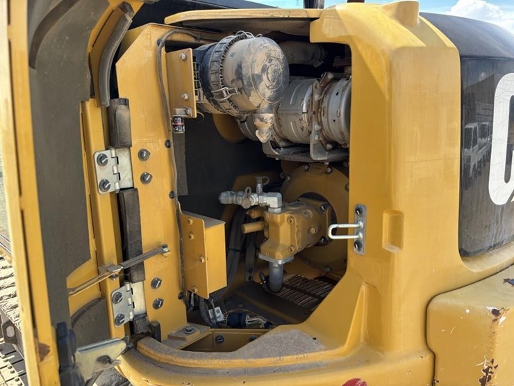 2015-caterpillar-308e2-cr-image-42