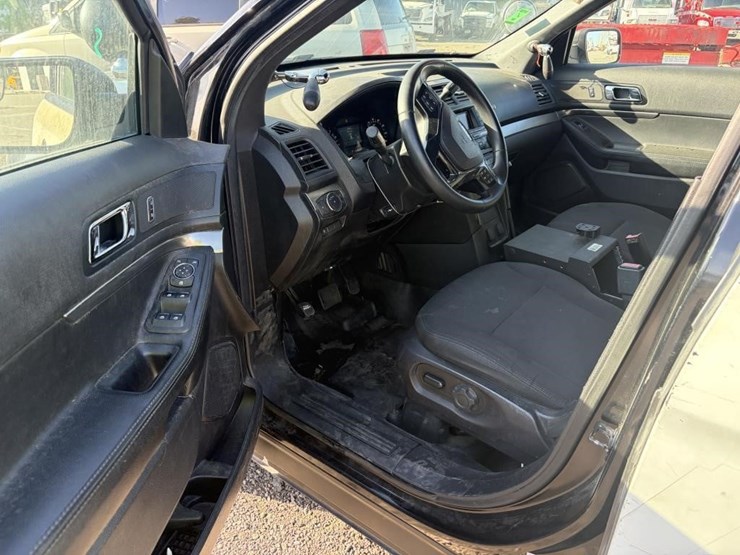 2018-ford-explorer-police-interceptor-image-12
