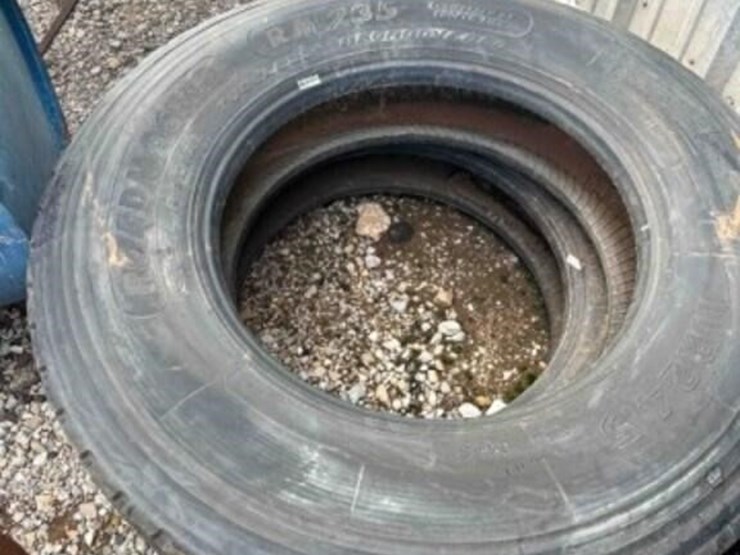 4---tires-,-see-description-image-4