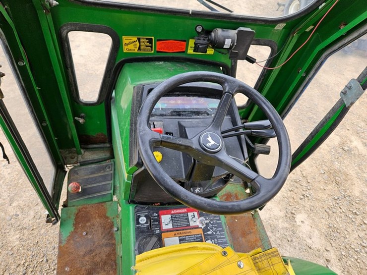 john-deere-425-image-21