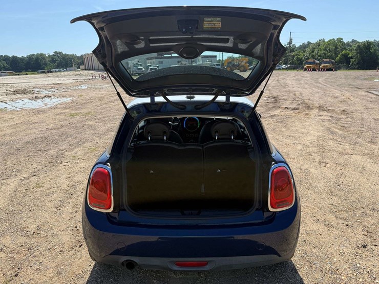 2007-mini-cooper-2-door-convertible-(90,163-miles)-image-17