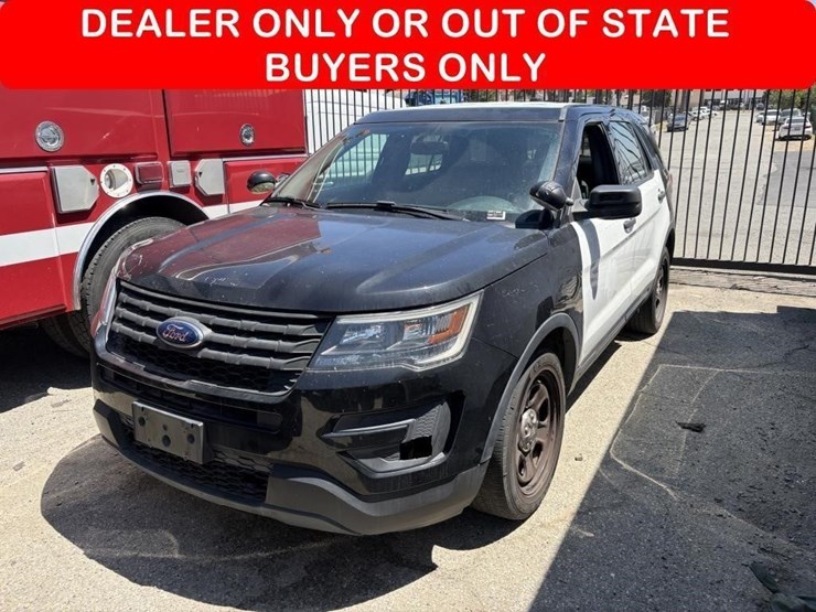 2019-ford-explorer-police-interceptor-image-1