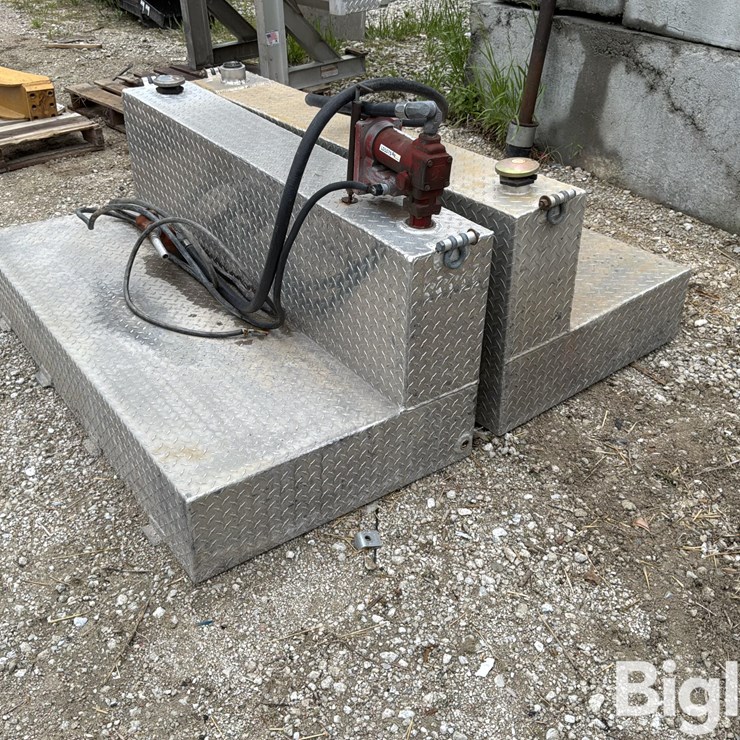 Portable L Shaped Fuel Tanks