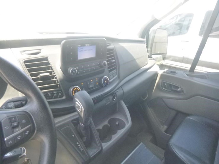 2020-ford-transit-image-9