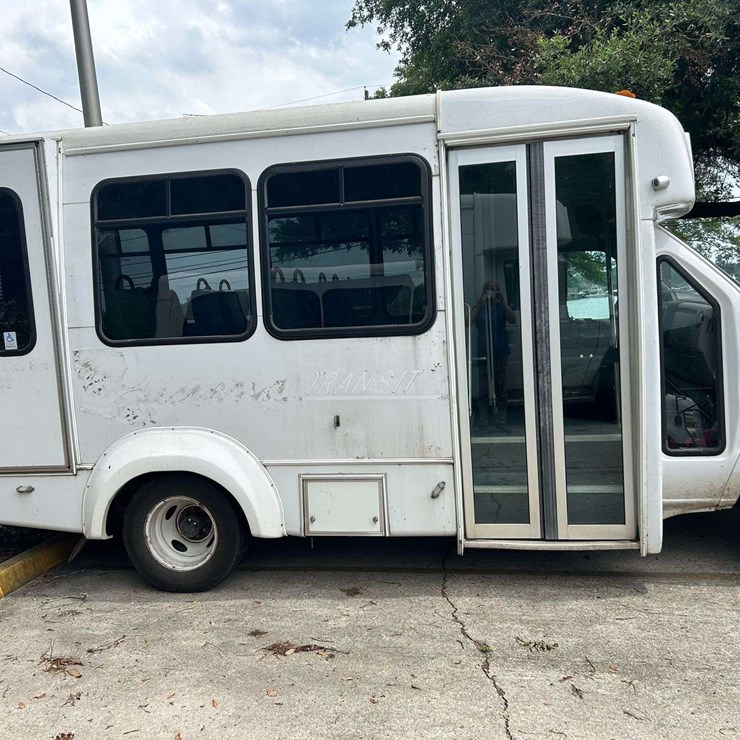 2020 FORD E350