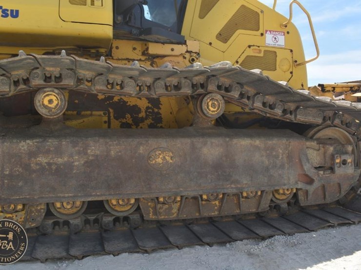 2016-komatsu-d61pxi-24-image-40