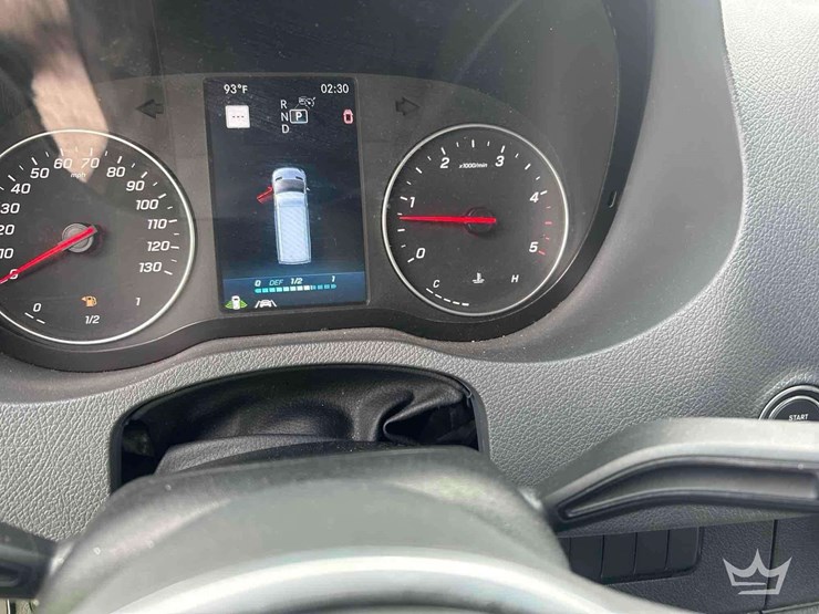2021-mercedes-benz-sprinter-4500-image-12