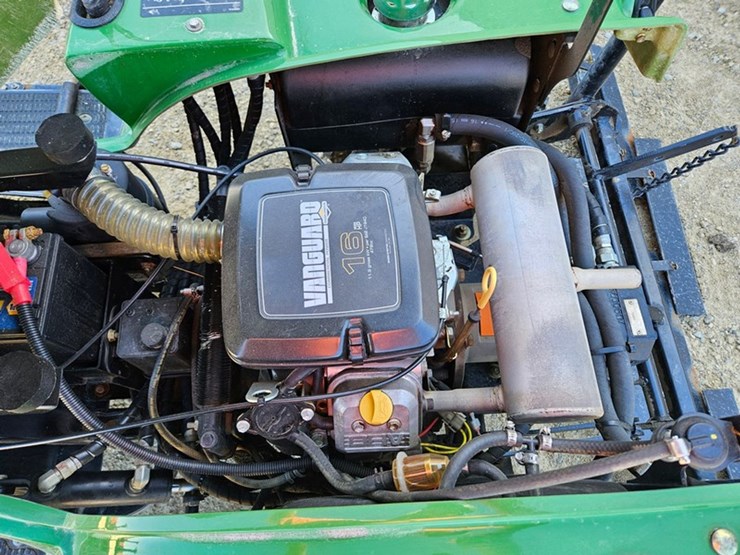 2011-john-deere-1200-image-23