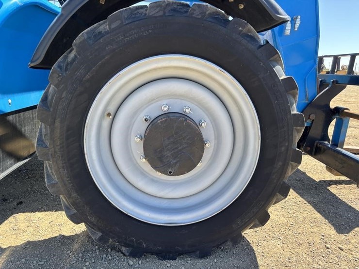 2019-genie-gth844-image-17