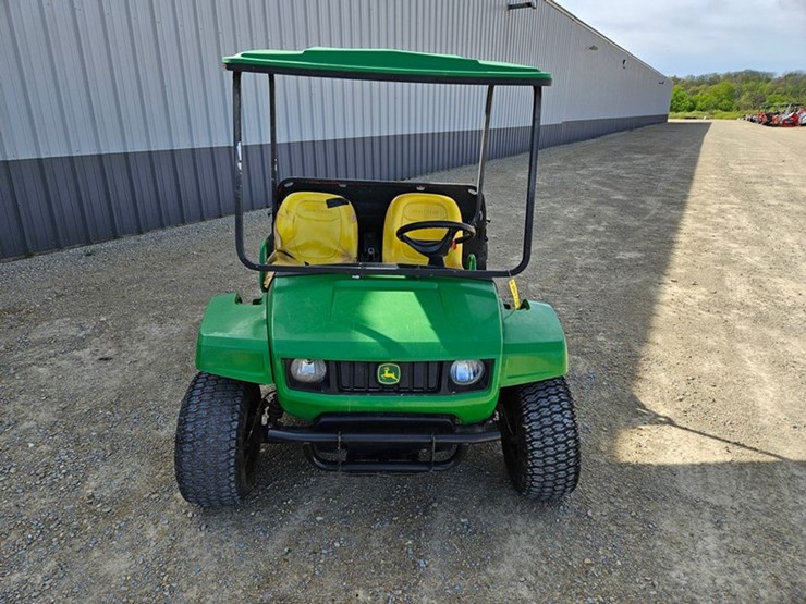john-deere-gator-image-8