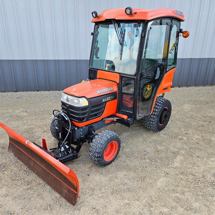 KUBOTA BX2230