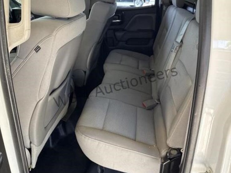 2014-chevrolet-silverado-1500-image-25