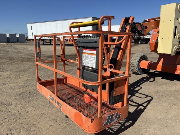 2019-jlg-450aj-image-11