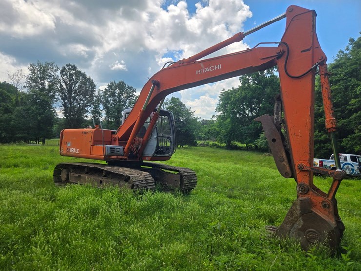 hitachi-ex160-lc-image-17
