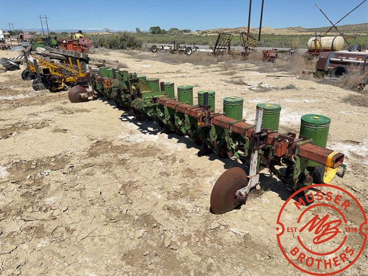john-deere-71-image-1