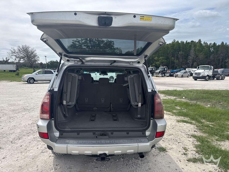 2005-toyota-4-runner-image-19