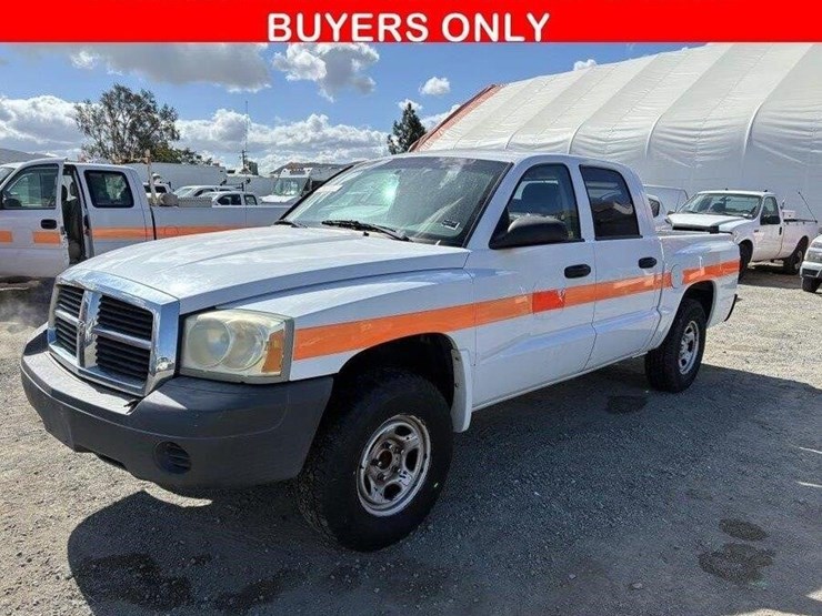 2007-dodge-dakota-image-1