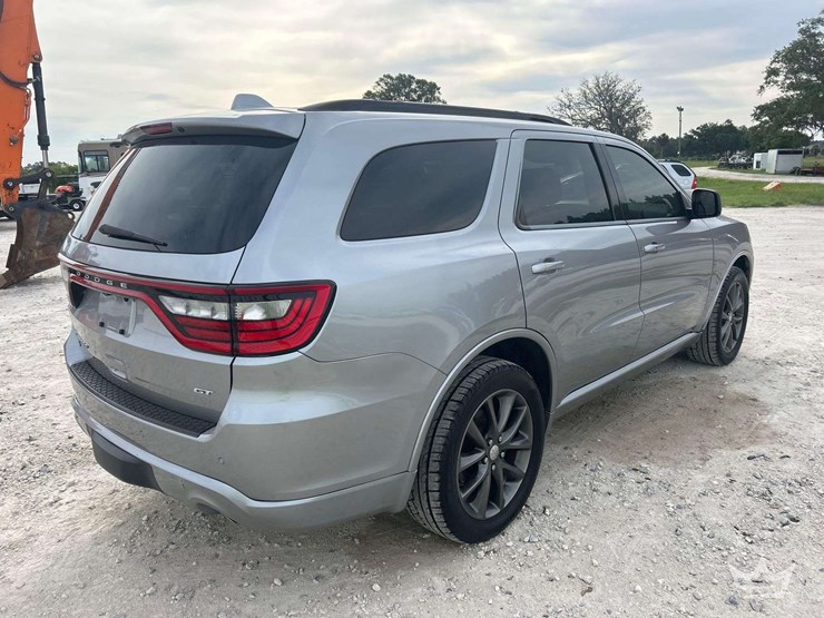 2018-dodge-durango-image-3