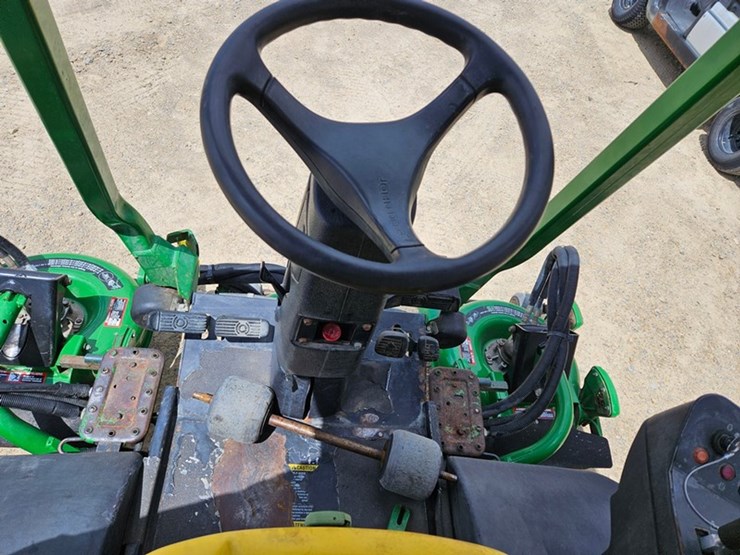 john-deere-3245c-image-19