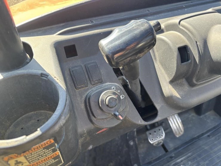 2020-kubota-rtv-x900-image-13