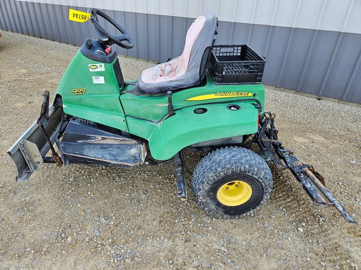 john-deere-1200-image-2