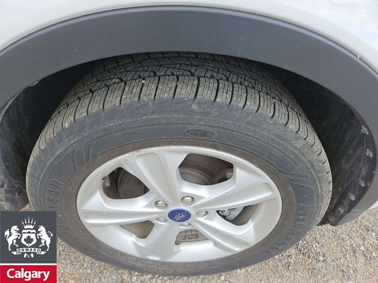 2016-ford-escape-image-12